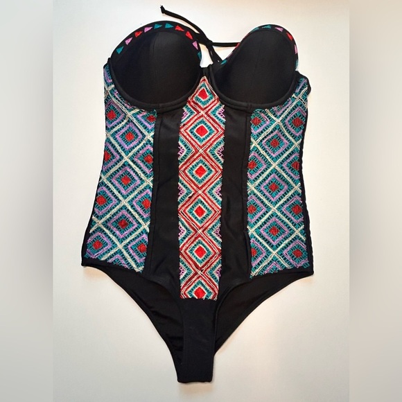Beach Riot The Cleopatra Embroidered One Piece Swimsuit Resort Wear NWT - Picture 3 of 12